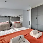 Modern Attic - Cozy Floor By Lion * ソポト