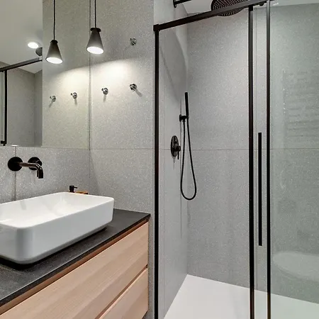 Modern Attic - Cozy Floor By Lion Sopot